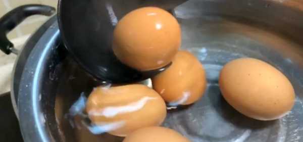 開水煮雞蛋幾分鐘熟,帶殼雞蛋開水煮多長時間圖1