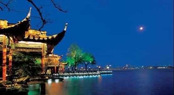 西湖十景介紹，西湖十景名稱有什么含義和來(lái)歷？雙峰插云為什么看不到了？圖5