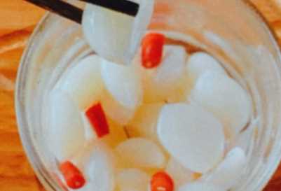 腌的糖蒜有點辣怎么補救,糖醋蒜幾個月了還是辣怎么辦圖6