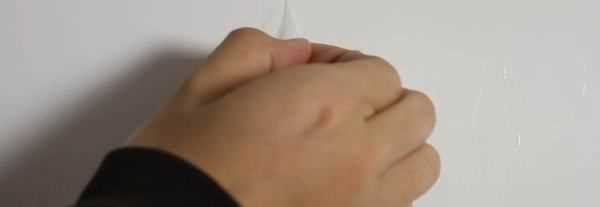 門上薄膜太久了怎么撕,鐵門上的塑料薄膜時(shí)間久了怎么去掉呢?圖4