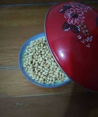 黃豆發(fā)酵長(zhǎng)白毛是發(fā)好了,黃豆醬捂霉長(zhǎng)出白色的毛正常嗎圖8
