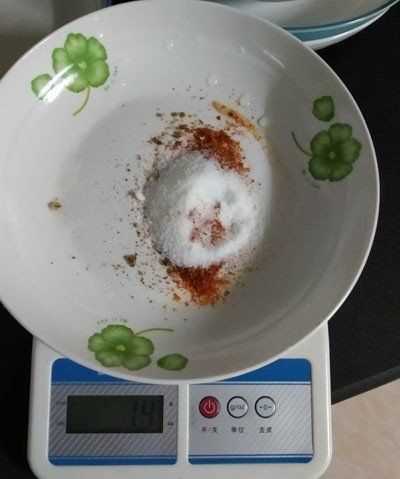 黃豆發(fā)酵長(zhǎng)白毛是發(fā)好了,黃豆醬捂霉長(zhǎng)出白色的毛正常嗎圖11