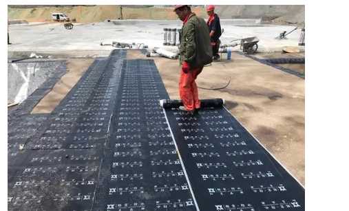 sbs是什么材料,防水材料sbs自粘卷材價格一卷多少米圖1