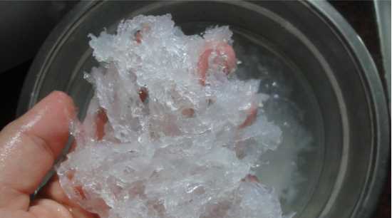 燕窩能用開水泡,燕窩用冷水還是熱水浸泡比較好圖4