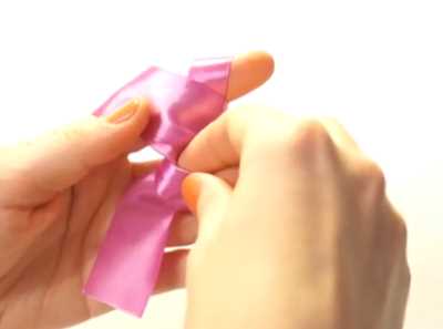 蝴蝶結怎么打的,怎么打蝴蝶結簡單方法圖3