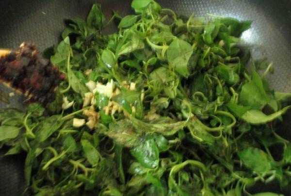 黃瓜荊芥怎么調,完美的黃瓜變蛋拌荊芥怎么做好吃又簡單圖10