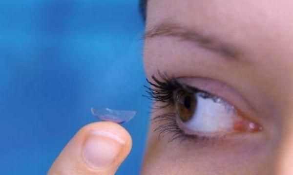 戴隱形眼鏡能睡覺一個(gè)小時(shí)嗎