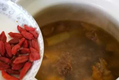 紅參煲雞湯的做法,紅參燉雞湯的做法大全家常做法竅門(mén)圖10