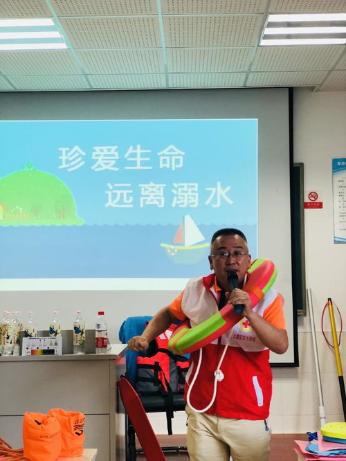 收費(fèi)站開展安全應(yīng)急救護(hù)知識培訓(xùn)