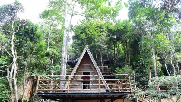 檳榔谷黎苗文化旅游區(qū)