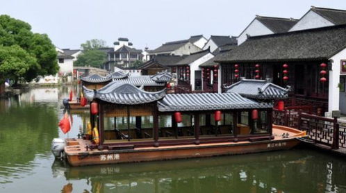 八達(dá)嶺長(zhǎng)城贊美句,八達(dá)嶺長(zhǎng)城贊美句子古詩(shī),八達(dá)嶺長(zhǎng)城美句