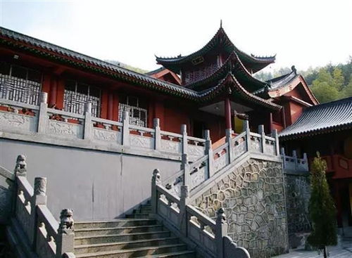 兩句關于條橋和寺的詩句