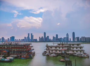 關于江景落霞的詩句