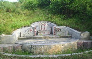 上百日墳注意事項(xiàng),百日宴注意事項(xiàng),給逝者過百日的注意事項(xiàng)