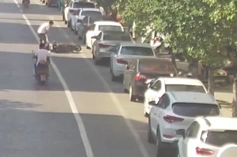 開門,停車,注意事項(xiàng)