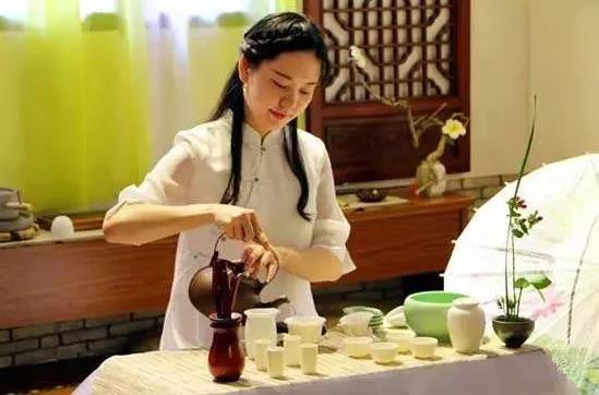 面試茶藝師時(shí)注意事項(xiàng)