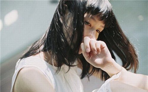 對(duì)啊，就是嫌你窮才分手的啊