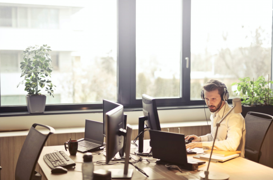 如何制定出讓老顧客自愿轉(zhuǎn)介紹的營銷推廣策略？教你一招