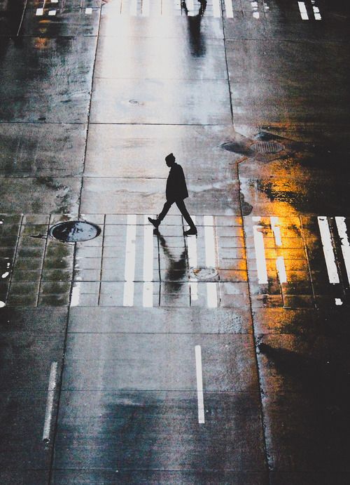 朋友圈熱門心情短語 在乎才會亂想，不在乎連想都不會想