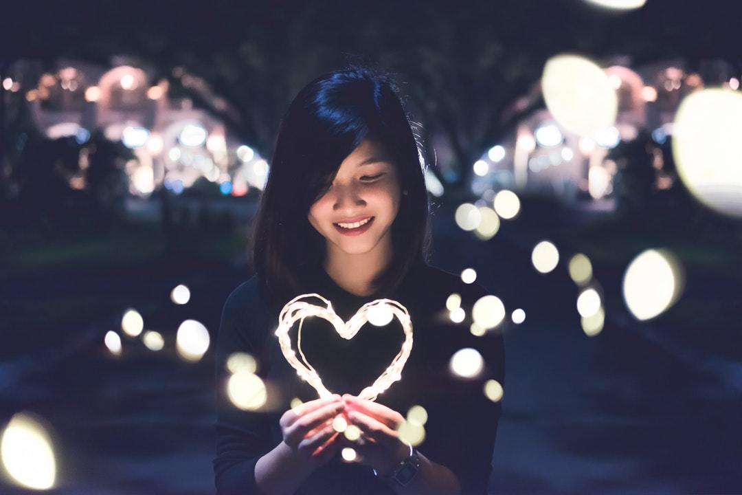 一個人的經(jīng)典說說 時光越老，人心越淡