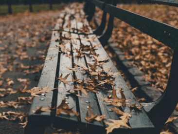 一句話適合心情不好時(shí)發(fā)空間的傷感說(shuō)說(shuō)